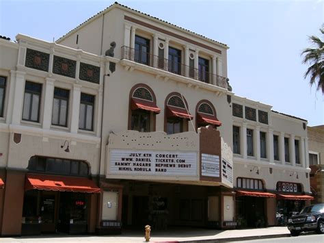 movie theaters redlands